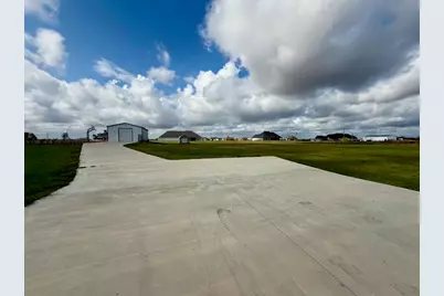 3844 S Pine Island Road, Beaumont, TX 77713 - Photo 1