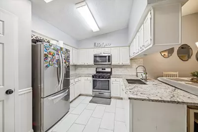 11835 Sandpiper Drive, Houston, TX 77035 - Photo 9