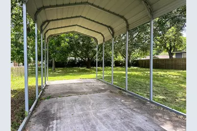 211 Hickory Street, Sweeny, TX 77480 - Photo 3