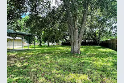 211 Hickory Street, Sweeny, TX 77480 - Photo 5