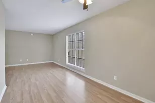 1300 Baker Ave Ave, Bryan, TX 77803 - Photo 5