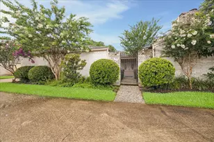 1534 Beaconshire Rd, Houston, TX 77077 - Photo 1