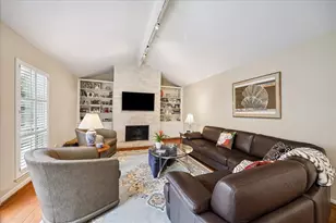 1534 Beaconshire Rd, Houston, TX 77077 - Photo 5