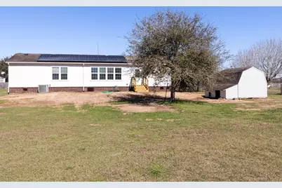 2201 Lauren Lane, Sealy, TX 77474 - Photo 35