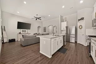 1665 Morgan Trail Dr, Alvin, TX 77511 - Photo 15