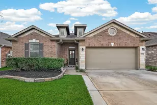 1665 Morgan Trail Dr, Alvin, TX 77511 - Photo 1