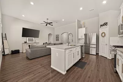 1665 Morgan Trail Drive, Alvin, TX 77511 - Photo 17