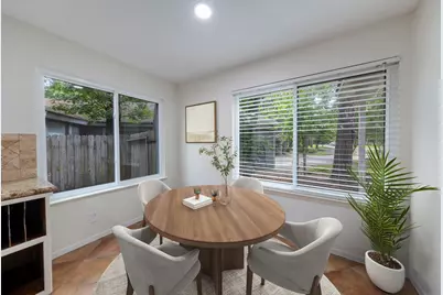 10 Glorybower Court, The Woodlands, TX 77380 - Photo 9