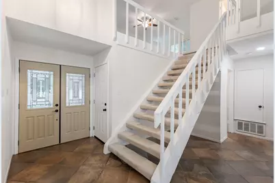 10 Glorybower Court, The Woodlands, TX 77380 - Photo 3