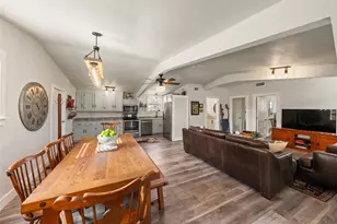 1402 County Rd 243, Bay City, TX 77414 - Photo 7
