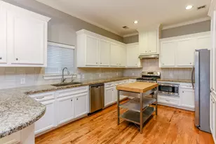 832 W 18th St, Houston, TX 77008 - Photo 7