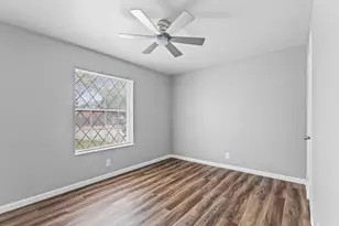 12607 Bauman Rd, Houston, TX 77037 - Photo 9