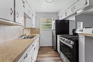 12607 Bauman Rd, Houston, TX 77037 - Photo 5