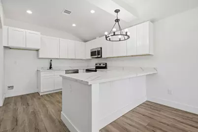 5030 Rapido Road, Houston, TX 77033 - Photo 7