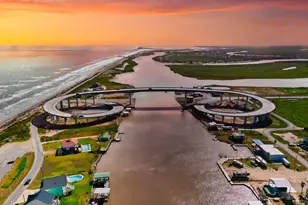 2028 County Rd 201, Sargent, TX 77414 - Photo 45