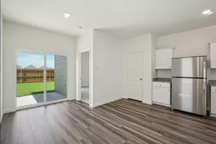 10315 Vinca Minor Ln, Houston, TX 77016 - Photo 3