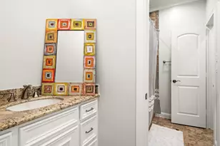 12927 Hansel Ln, Houston, TX 77024 - Photo 39