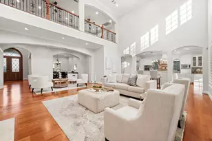 12927 Hansel Ln, Houston, TX 77024 - Photo 7