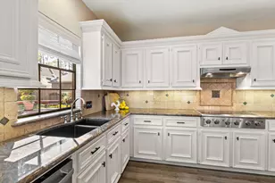 13302 Golden Valley Dr, Cypress, TX 77429 - Photo 9