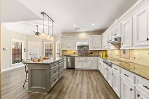 13302 Golden Valley Dr, Cypress, TX 77429 - Photo 7