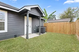 9716 Fillmore St, Houston, TX 77029 - Photo 21