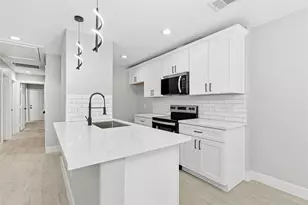 9716 Fillmore St, Houston, TX 77029 - Photo 5