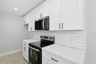 9716 Fillmore St, Houston, TX 77029 - Photo 7