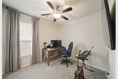 13739 McKinney Creek Lane, Houston, TX 77044 - Photo 19