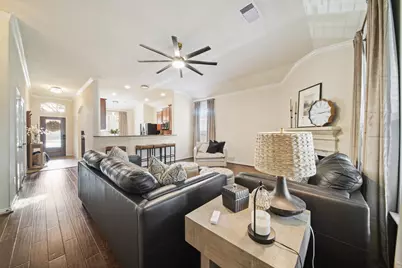 13739 McKinney Creek Lane, Houston, TX 77044 - Photo 9