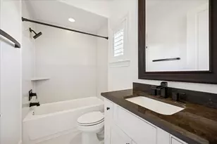 3850 Glen Arbor Dr, Houston, TX 77025 - Photo 21