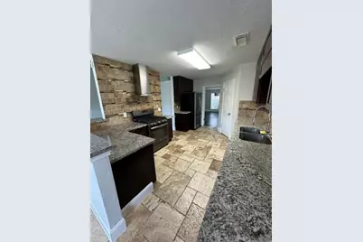 16715 Parliament Drive, Houston, TX 77083 - Photo 9