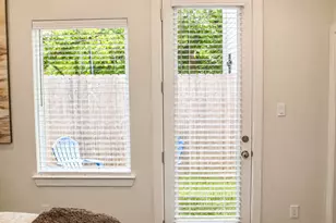 123 Eastwood St, Houston, TX 77011 - Photo 21