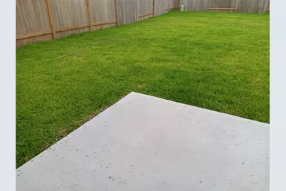 7837 Pink Dahlia Drive, Houston, TX 77016 - Photo 15