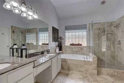 19 S Linton Ridge Circle, The Woodlands, TX 77382 - Photo 15