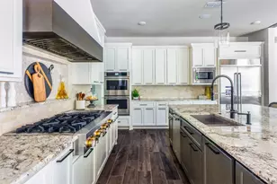 8619 Woods Hollow Trail, Fulshear, TX 77406 - Photo 17