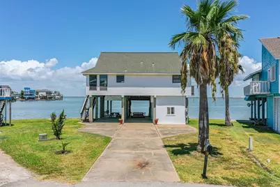 1122 Makatea, Tiki Island, TX 77554 - Photo 25