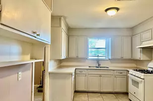 1100 Frost St, Rosenberg, TX 77471 - Photo 5