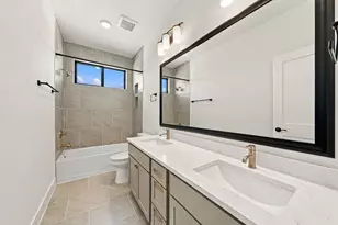 12055 Lk Vw Blvd, Mont Belvieu, TX 77523 - Photo 25