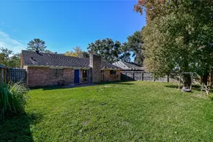 3031 Shawnee Dr, Sugar Land, TX 77479 - Photo 31