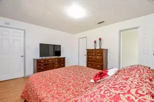 3031 Shawnee Dr, Sugar Land, TX 77479 - Photo 15