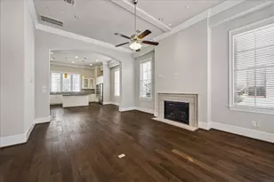 238 E 28th St, Houston, TX 77008 - Photo 9