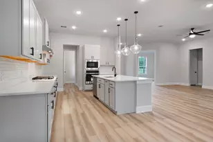 13660 Armstrong St, Conroe, TX 77303 - Photo 13