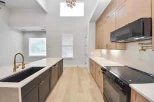 4630 Larkspur St, Houston, TX 77051 - Photo 5