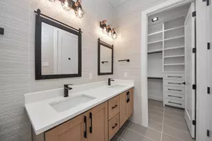 4630 Larkspur St, Houston, TX 77051 - Photo 17