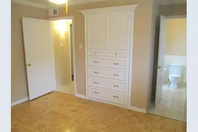 10122 Shadow Wood Drive #16, Houston, TX 77043 - Photo 11