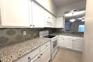 7727 Cambridge St, Houston, TX 77054 - Photo 9