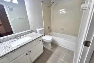 7727 Cambridge St, Houston, TX 77054 - Photo 19