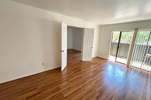 3015 Walnut Bend Ln, Houston, TX 77042 - Photo 21