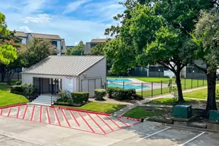 3015 Walnut Bend Ln, Houston, TX 77042 - Photo 23