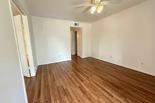 3015 Walnut Bend Ln, Houston, TX 77042 - Photo 19